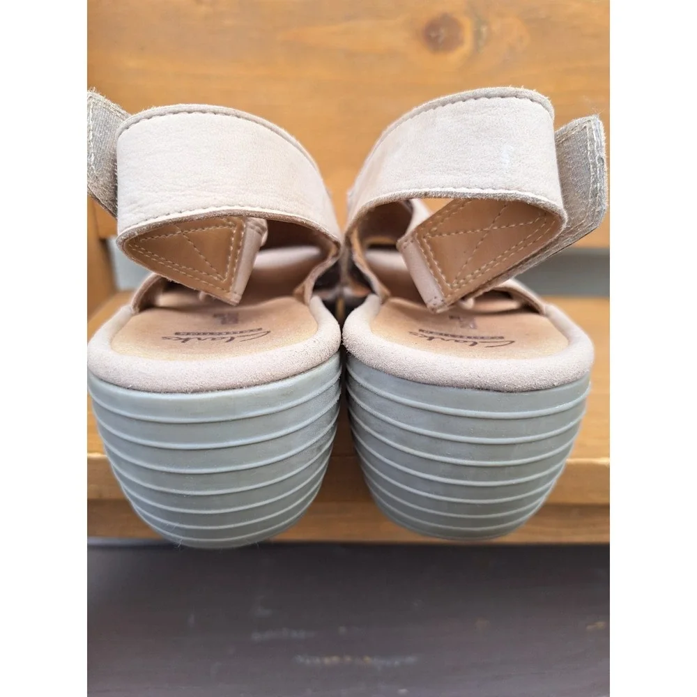 Clarks Women's Pink Wedge Sandals 8.0 Perforated Nubuck Leather Cushion Footbed
